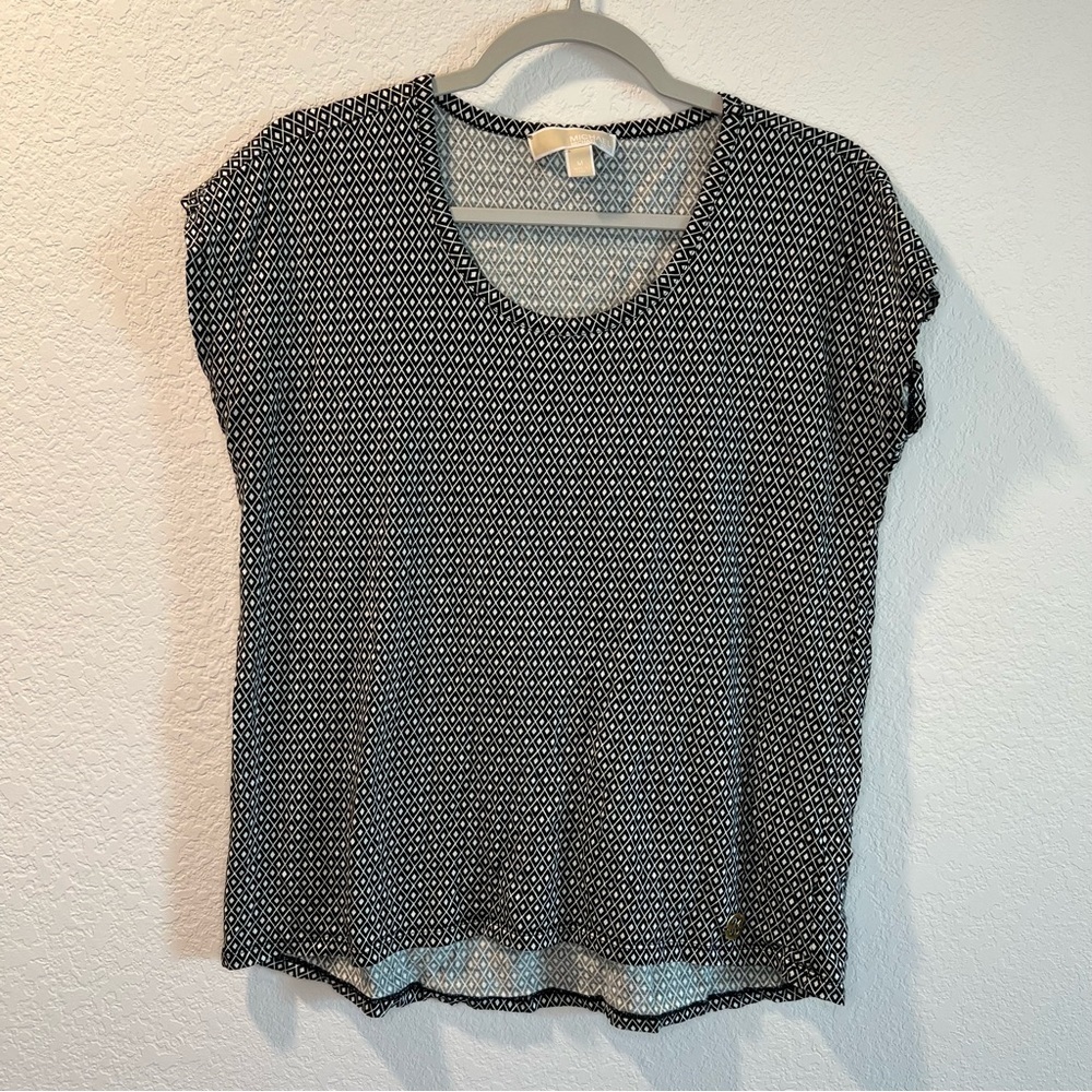 Women’s Michael Kors black patterned short sleeve blouse size medium M